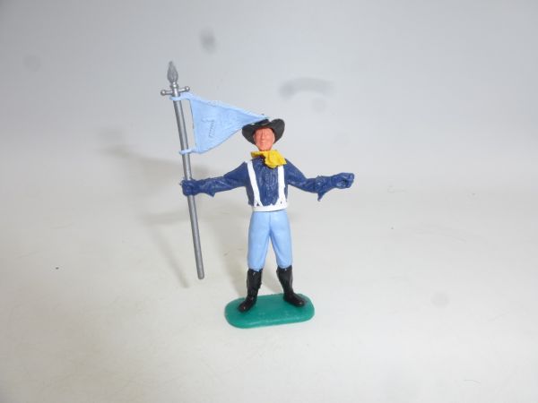 Timpo Toys Northerner with rare light blue 7th Cavalry flag