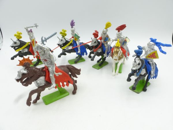 Britains Deetail Set of knights 1st version riding (6 figures)