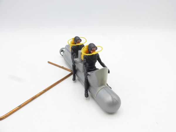 Timpo Toys Submarine with divers (yellow tanks)