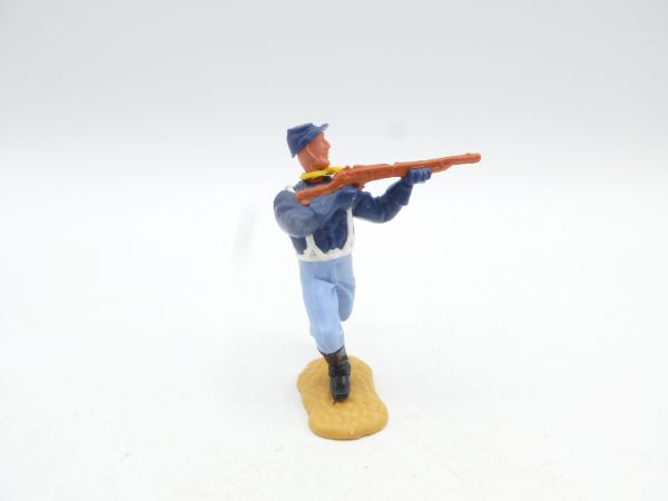 Timpo Toys Union Army Soldier running, shooting rifle