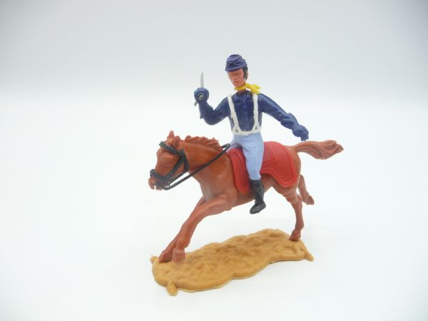 Timpo Toys Union Army Soldier 3rd version riding, lunging with sabre