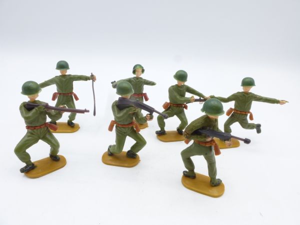 Gruppe Soldaten (7 Figuren) 5,4 cm Größe - selten (HK)