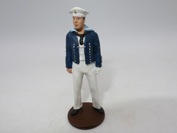Sailor standing (similar to Hachette)