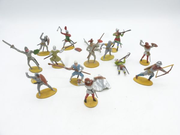 Merten 4 cm Large group of knights with defects (14 figures)