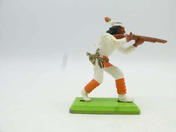Britains Deetail Apache advancing with rifle, white/orange