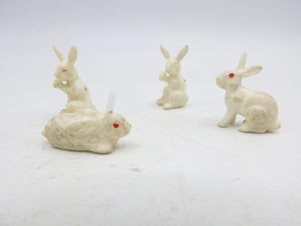 Reisler 4 bunnies, white