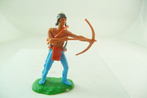 Elastolin 5,4 cm Indianer stehend mit Bogen + 2 Waffen