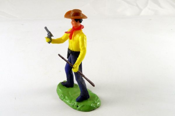 Elastolin Cowboy standing with rifle and pistol II