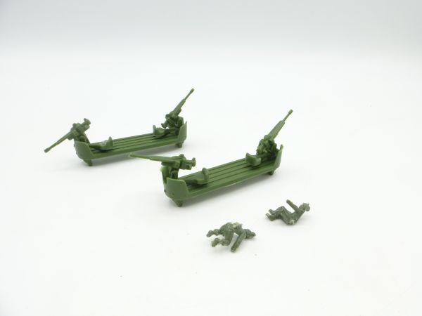 Atlantic 1:72 2 x top for armoured car with guns + 2 sitting soldiers