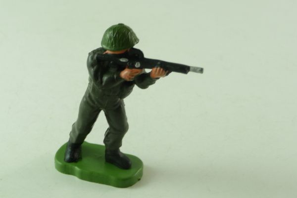 Britains Swoppets Soldat Gewehr schießend (made in Hongkong)