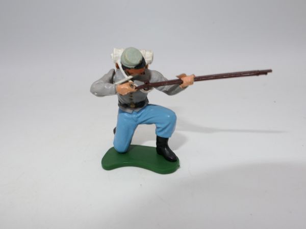 Britains Swoppets Southern soldier kneeling shooting