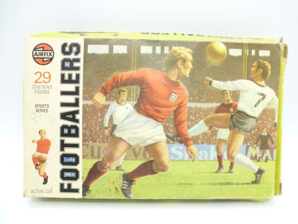 Airfix 1:32 Footballers - orig. packaging, rare box, figures complete
