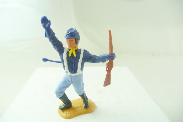 Timpo Toys Union Army soldier 3rd version standing, hit by arrow with rifle