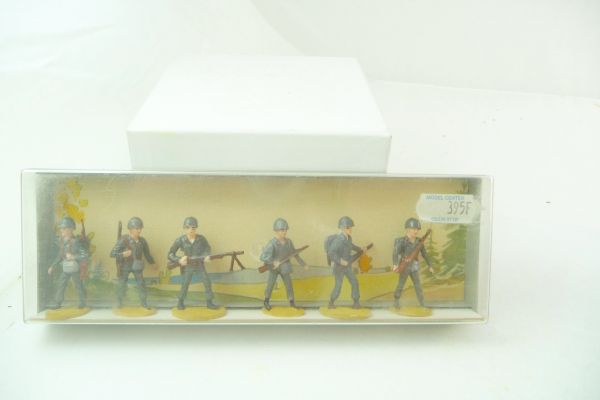 Merten 6 German soldiers standing, No. 4006 - orig. packaging, very good condition
