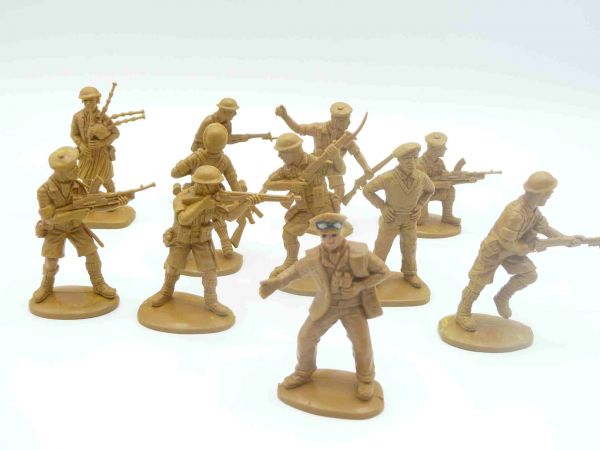 Matchbox 1:32 11 different 8th Army soldiers - see photos