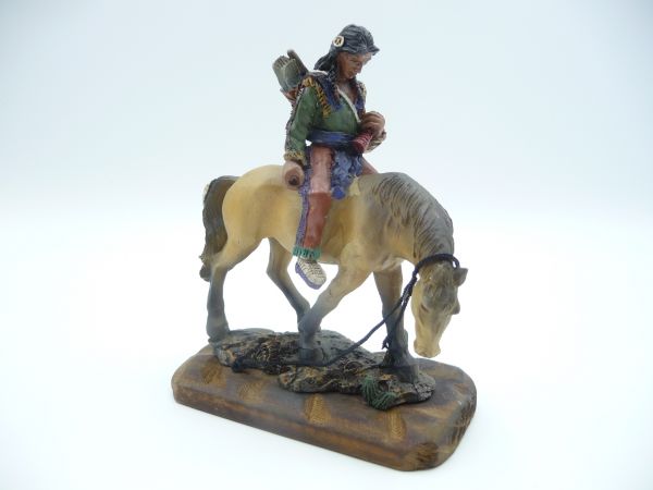 Umbau 7 cm Indianer auf Pferd, Holzsockel - passend zu 7 cm Figuren