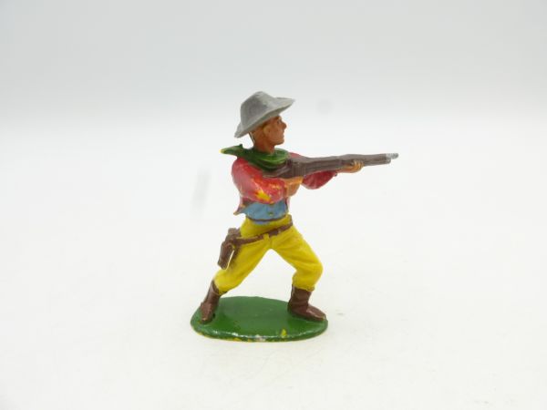 Starlux Cowboy standing shooting - early figure
