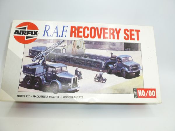 Airfix H0 Royal Air Force Recovery Set, No. 03305 - orig. packaging, on cast