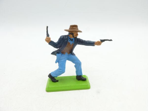 Britains Deetail Cowboy advancing with 2 pistols - very rare