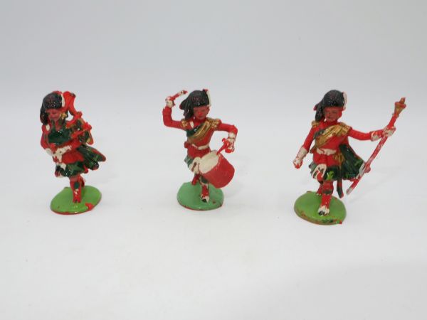 3 schottische Soldaten (Musikkorps), 6 cm Größe - leicht bespielt