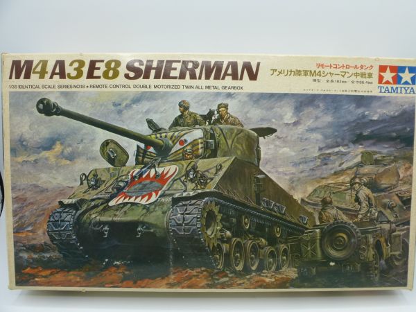 TAMIYA 1:35 M4A3-E8 Sherman - in rare old box, scope of delivery see photos
