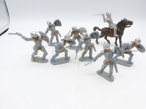 Group of knights (7 foot figures / 1 rider)
