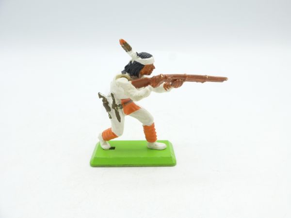 Britains Deetail Apache standing shooting, white/orange