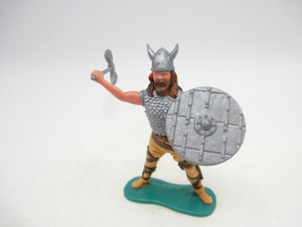Timpo Toys Viking standing with double battleaxe + silver shield