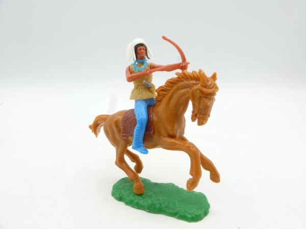 Elastolin 5,4 cm Indianer reitend mit Bogen (zusätzl. Waffe im Gurt)