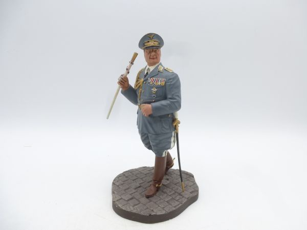 Hermann Göring marching (probably resin)