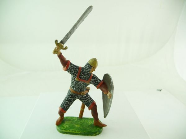 Preiser 7 cm Bayeux Norman striking with sword from above - brand new