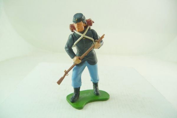 Britains Swoppets Union Army soldier storming with rifle