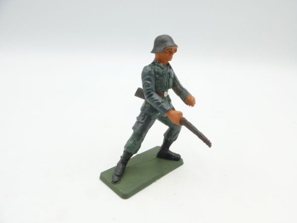 Starlux Swiss soldier standing with rifle - with original price tag