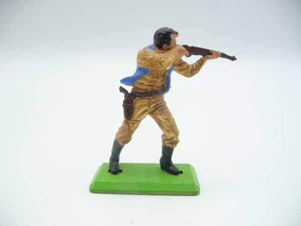 Britains Deetail Cowboy standing firing - with original price tag