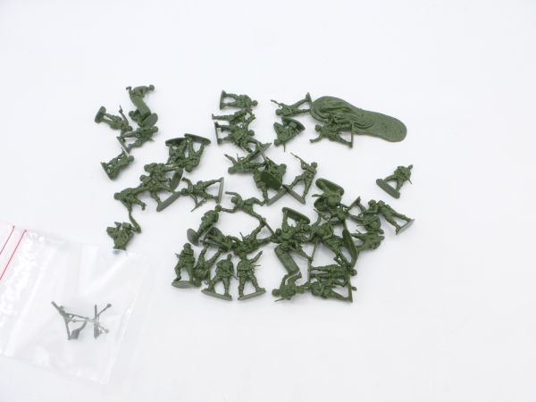 Revell 1:72 U.S. Paratroopers WW II - 50 parts, loose, see photo