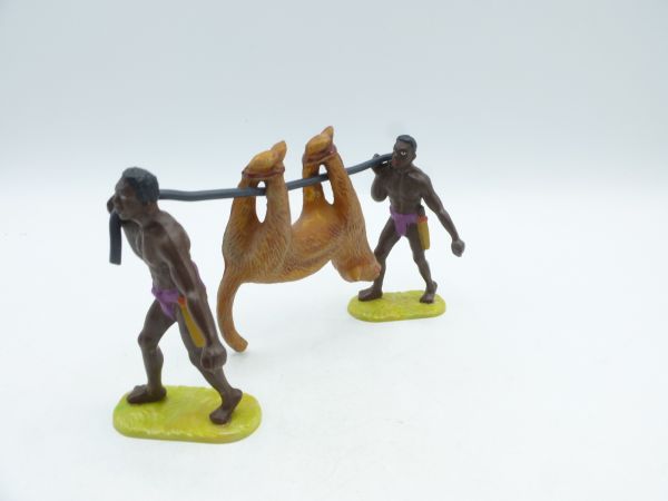 Elastolin 7 cm 2 Africans carrying prey, No. 8214, painting 3a