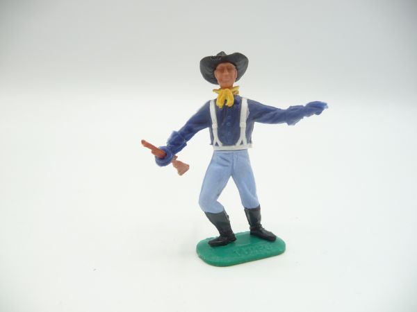 Timpo Toys Union Army Soldier standing with rifle, pointing sideways