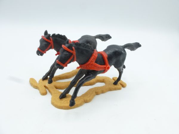 Timpo Toys Kutschgespann, schwarz mit rotem Zaumzeug