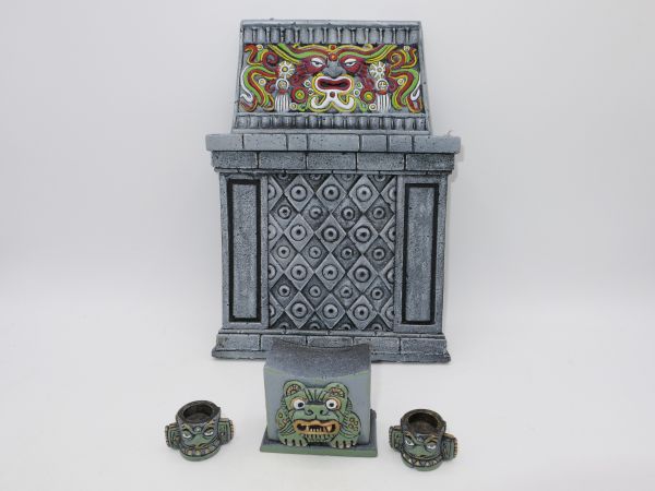 Tomker Models Maya shrine, 4-part (75 mm series) - great as a background