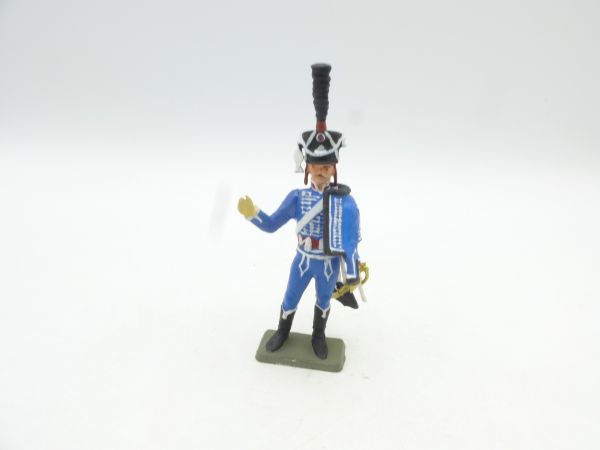 Starlux Napoleonic soldier, arm raised sideways