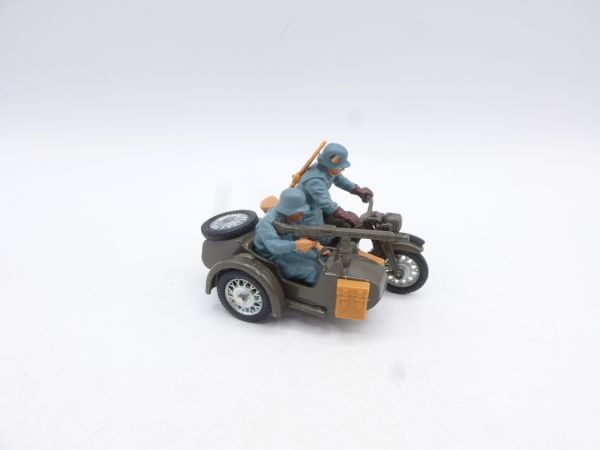 Britains Deetail Dispatch rider with sidecar - complete, very good condition