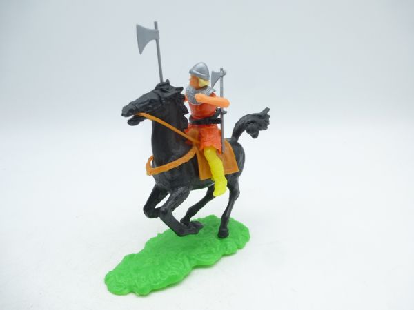 Elastolin 5,4 cm Norman riding with long battleaxe