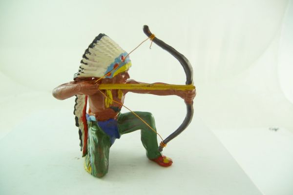 Elastolin 7 cm Indian kneeling with bow, No. 6830 - very good painting
