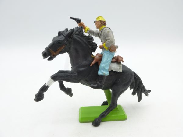 Britains Deetail Confederate riding shooting with pistol