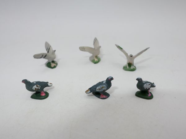 Elastolin 6 pigeons (standing / flapping)