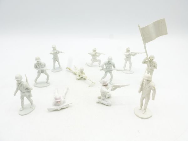 Merten 4 cm (blank) 11 different WW soldiers