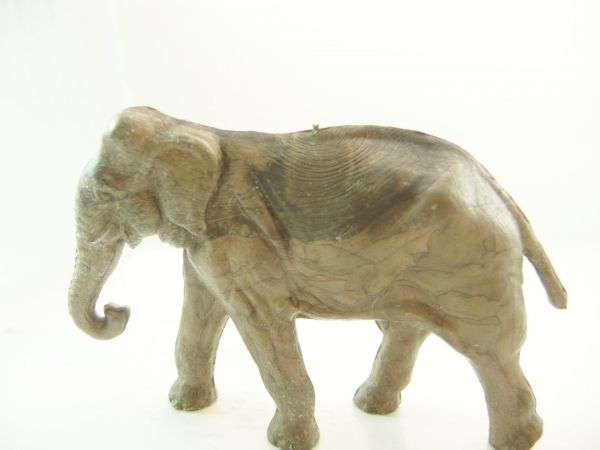 Omo Elephant walking (length 7 cm)