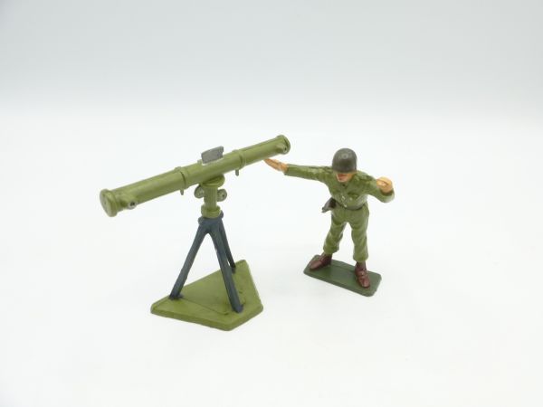 Starlux Soldier with gun (2 pieces) - early painting