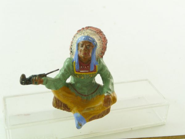Elastolin Composition Indian chief sitting with pipe (post-war) - good condition