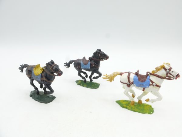 Elastolin 4 cm 3 Norman horses